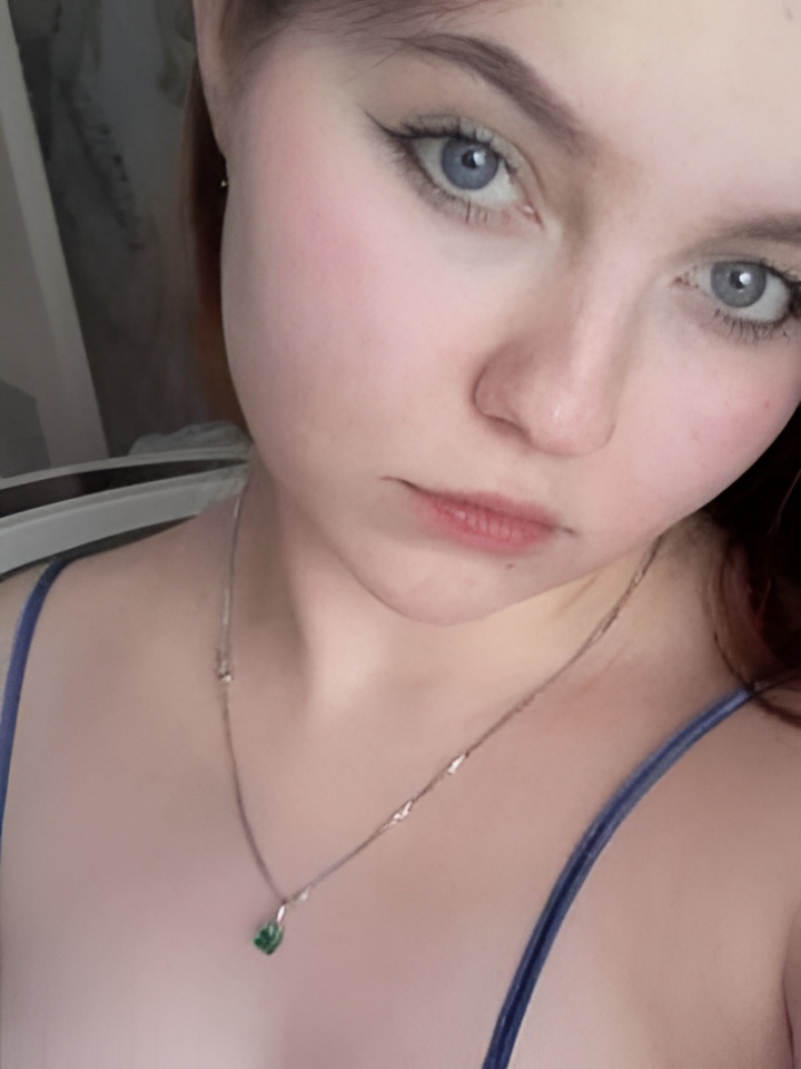 Алина привлекальеная девушка из Ефремова цена от 1500 руб