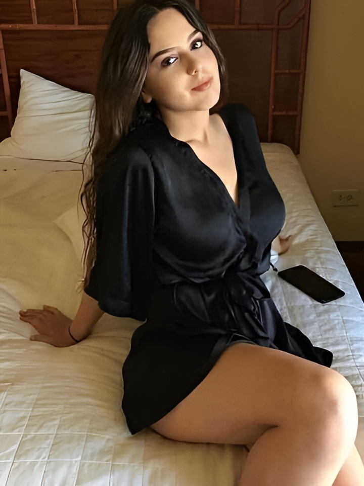 Полина привлекальеная девушка из Ефремова цена от 1500 руб