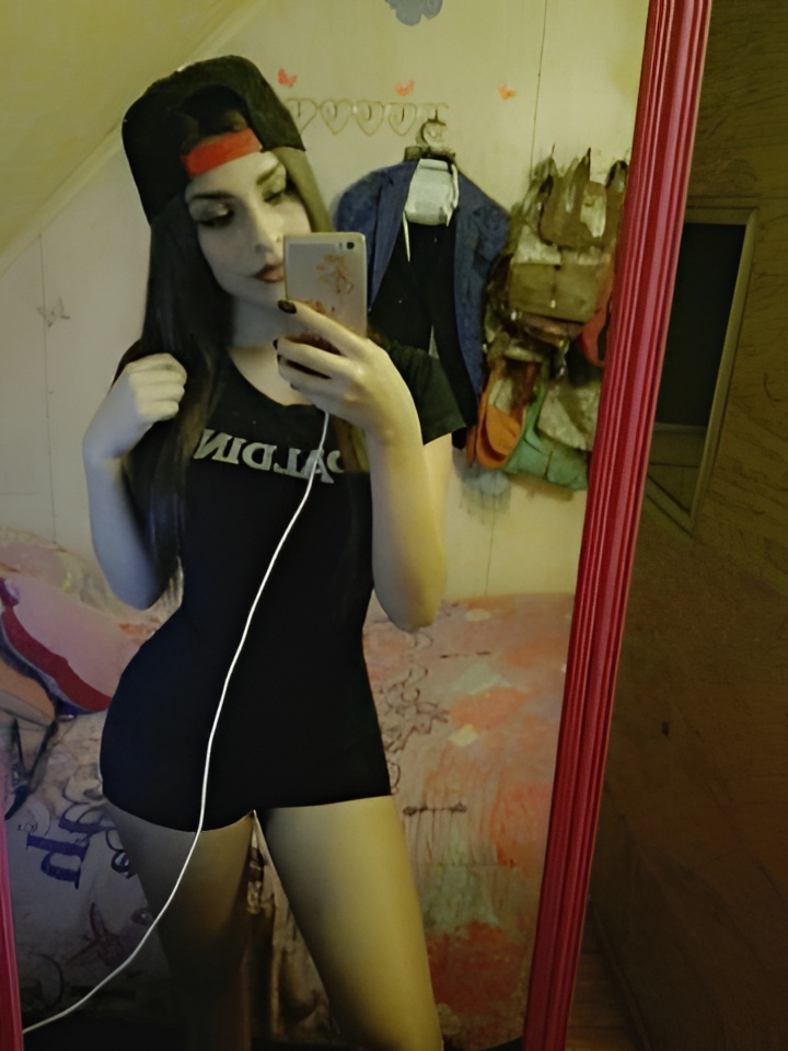 Юхима привлекальеная девушка из Ефремова цена от 10000 руб