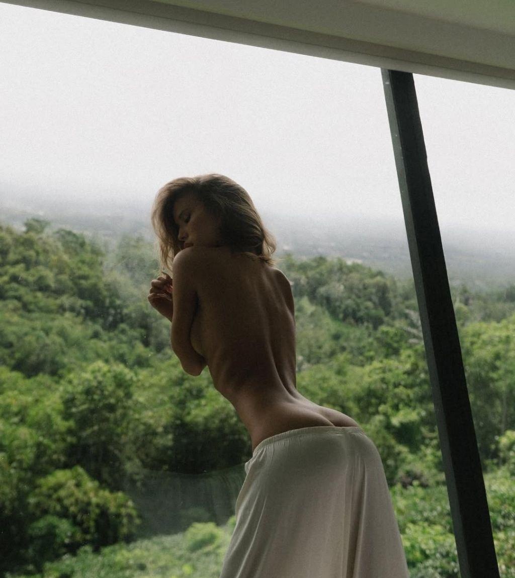 Карина привлекальеная девушка из Ефремова цена от 7000 руб