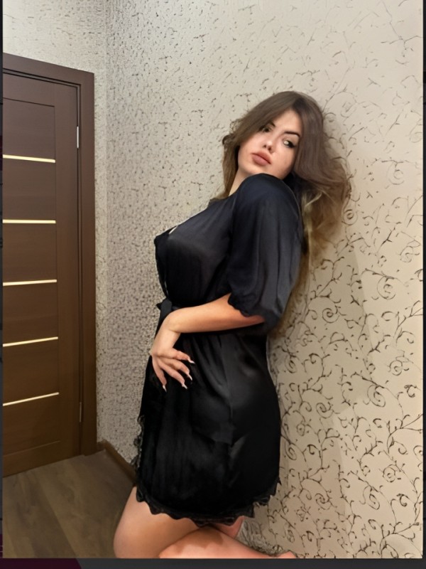 Ангелина привлекательная девушка из Ефремова цена от 4000 руб