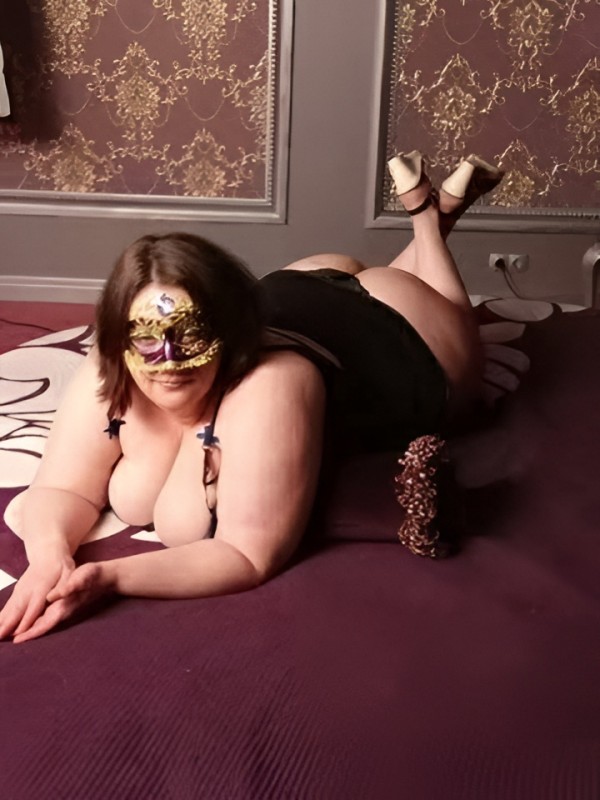 Медея привлекательная девушка из Ефремова цена от 2000 руб