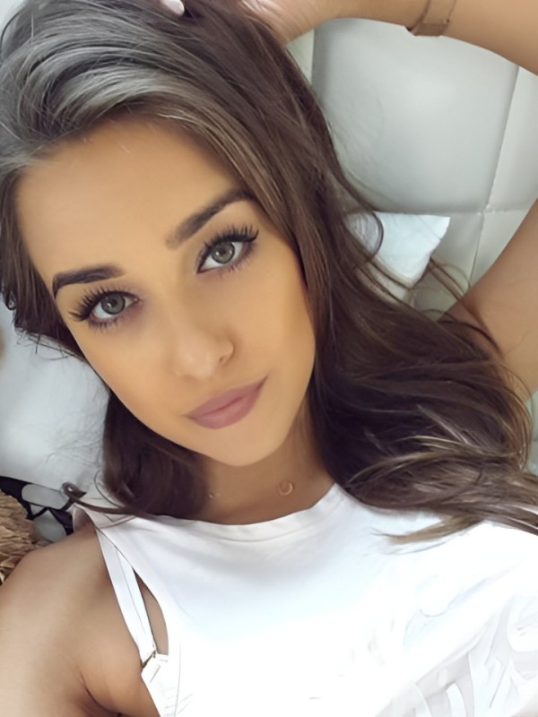 Мелисса привлекательная девушка из Ефремова цена от 3000 руб