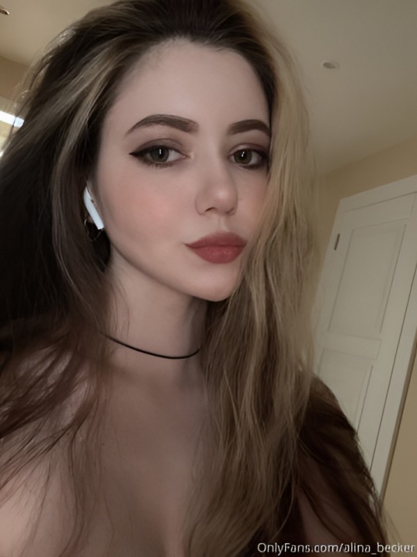 Света привлекательная девушка из Ефремова цена от 2500 руб