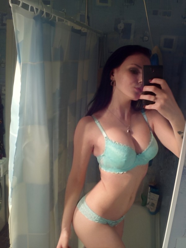 Светлана привлекательная девушка из Ефремова цена от 1500 руб