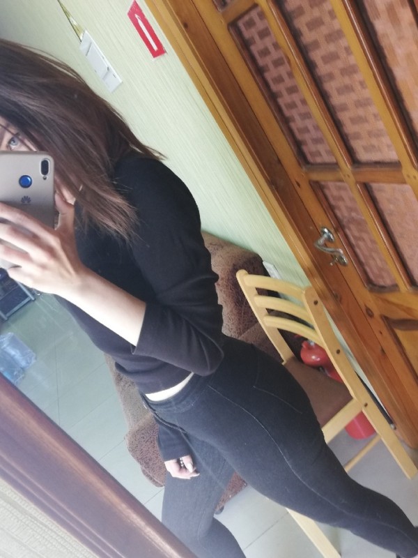 Лиза привлекательная девушка из Ефремова цена от 1500 руб