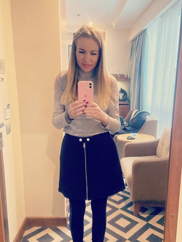 🎥 Надежда привлекательная девушка из Ефремова цена от 3500 руб