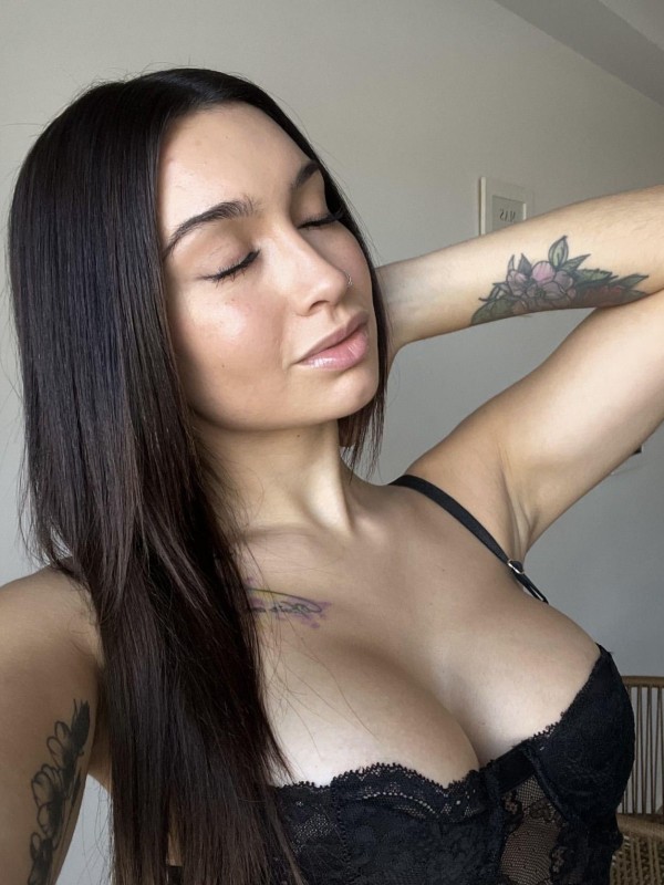 Серафима привлекательная девушка из Ефремова цена от 7000 руб