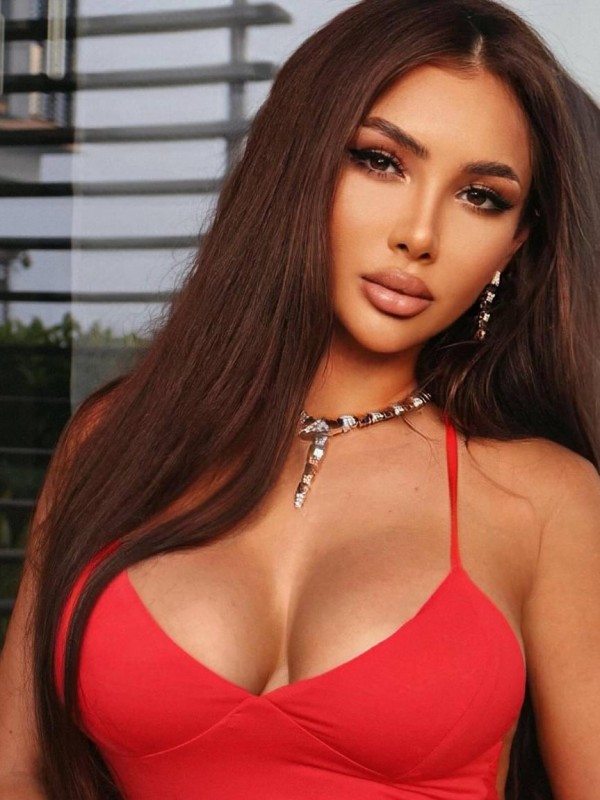 Дана привлекательная девушка из Ефремова цена от 9000 руб